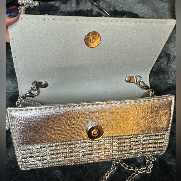 Starlet Silver Crystal Iridescent Evening Handbag with Chain - Picture 5 of 9